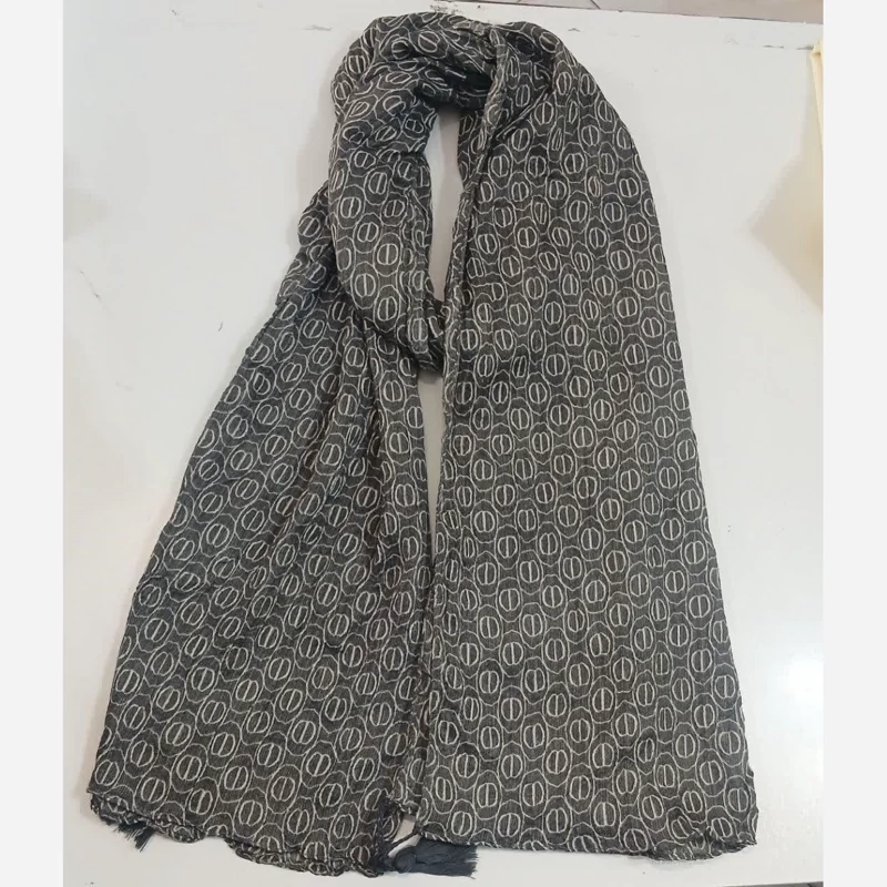 شال پلیسه طرح دار کد 88060