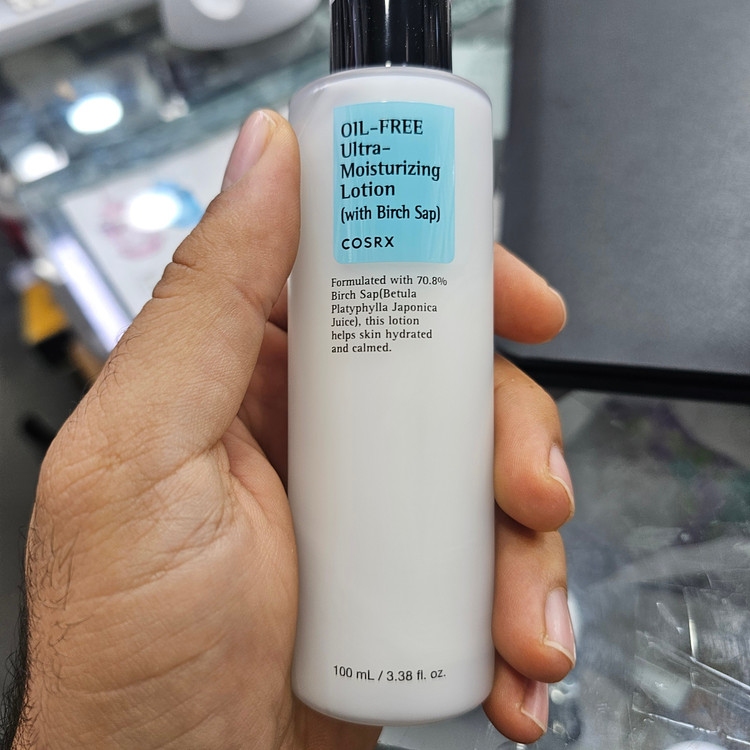 لوسیون مرطوب کننده اولترا کوزارکس (COSRX) فاقد چربی حاوی شیره درخت توس مرطوب کننده و آبرسان حجم 100 میل