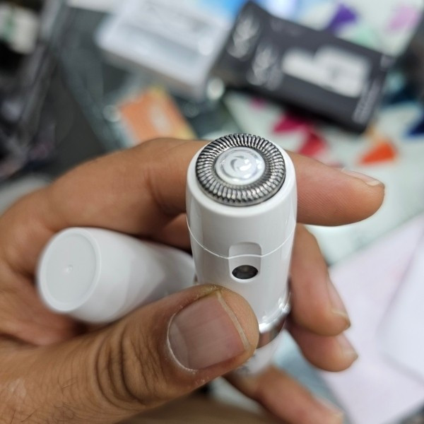موزن صورت زنانه لایچی مدل LAICHY L-6005 بدون ایجاد کشیدگی، قرمزی یا حساسیت مناسب برای حساس ترین پوست ها