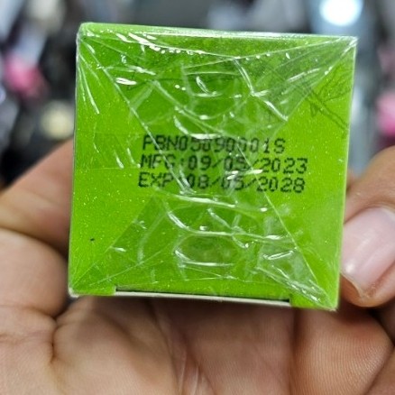 تقویت مژه و ابرو روشان 30 میل عصاره روغن کرچک 100 درصد
