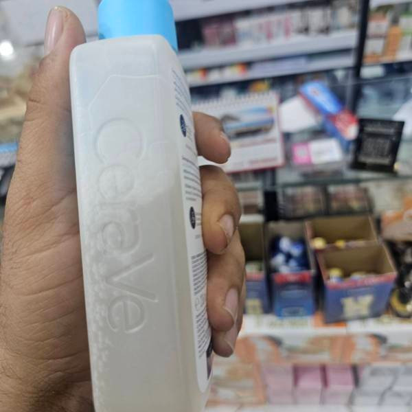 ژل شستشوی سراوی پوست خشک SA Smoothing Cleanser حجم 236 میلی لیتر