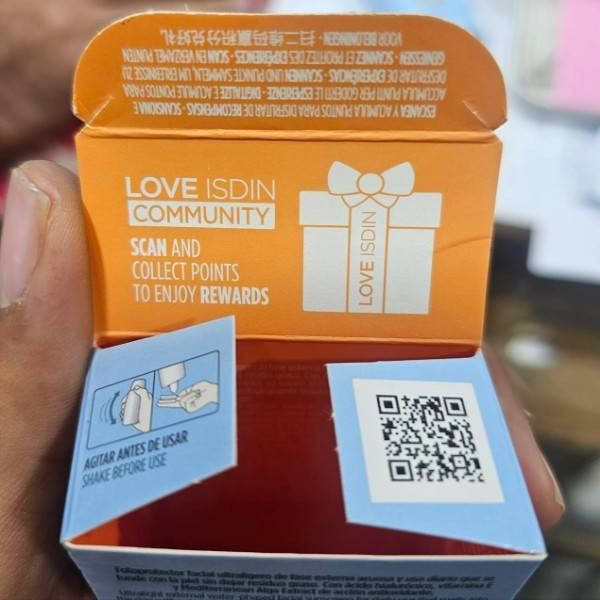 ضدآفتاب ایزدین فیوژن واتر مجیک SPF50 محافظت روزانه 5 ستاره با بافت فوق سبک و جذب سریع