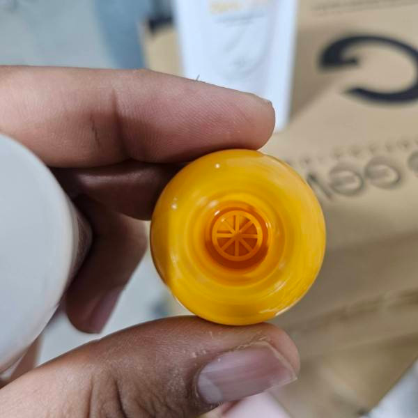 کرم ضد آفتاب بیرنگ آنوا (SPF 50+ PA++++) مناسب دست، صورت، گردن، دور چشم مدل zero cast محافظ UVA ،UVB مناسب انواع پوست