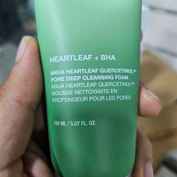 فوم شستشو صورت آنوا مدل heartleaf حجم 150 میلی لیتر