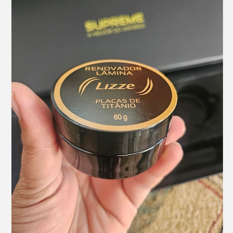 اتو مو لیز سوپریم Lizze Supreme صفحه پهن جنس صفحه تیتانیوم 10 آمپر مخصوص استفاده سالن و و انواع تراپی کراتین و پروتئین