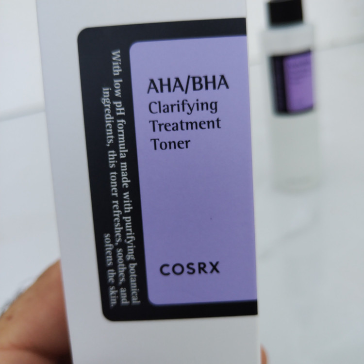 تونر لایه برداری ملایم روزانه AHA/BHA کوزارکس اصلی، پاکسازی منافذ و کنترل چربی، کوچکتر نشان دادن منافذ باز پوست