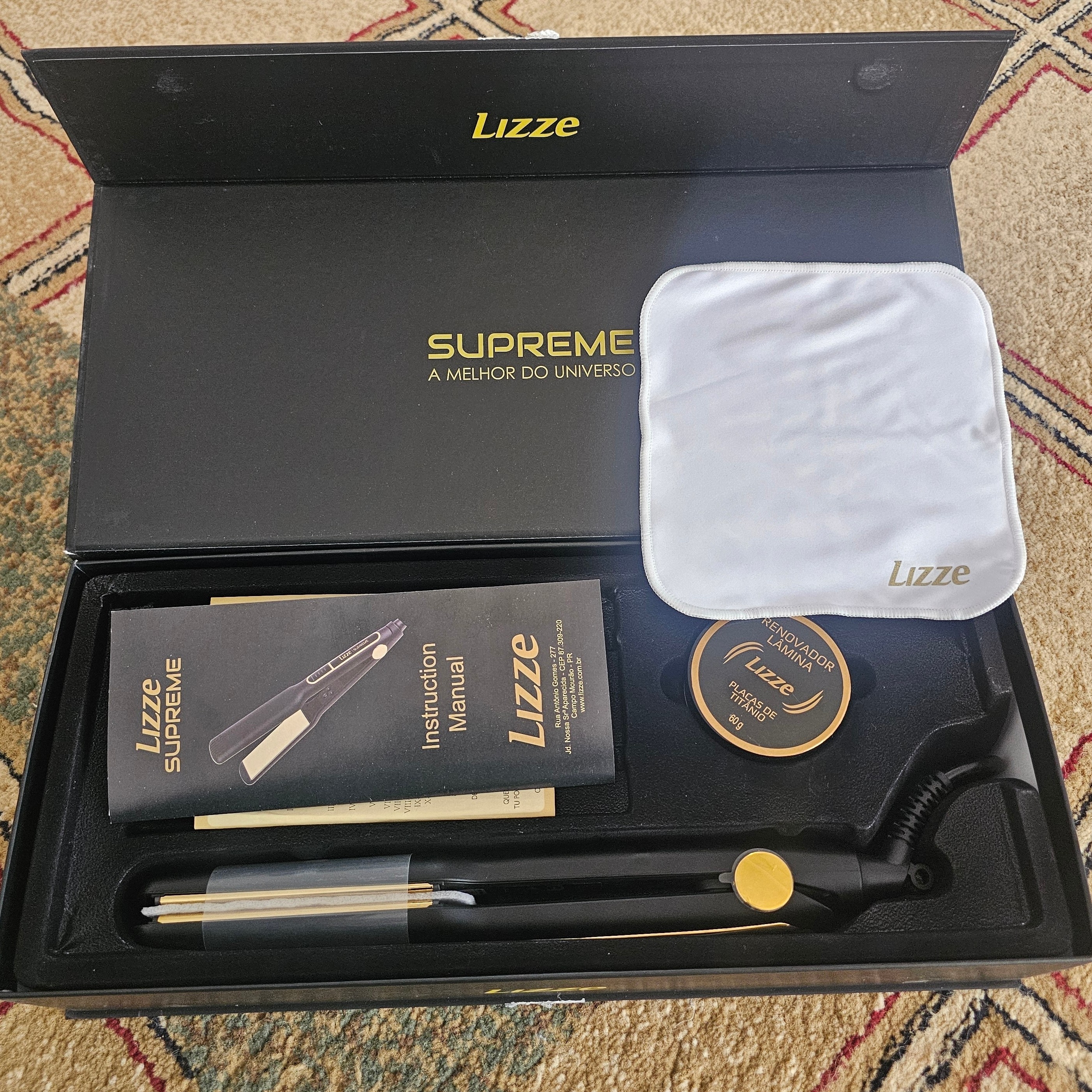 اتو مو لیز سوپریم Lizze Supreme صفحه پهن جنس صفحه تیتانیوم 10 آمپر مخصوص استفاده سالن و و انواع تراپی کراتین و پروتئین