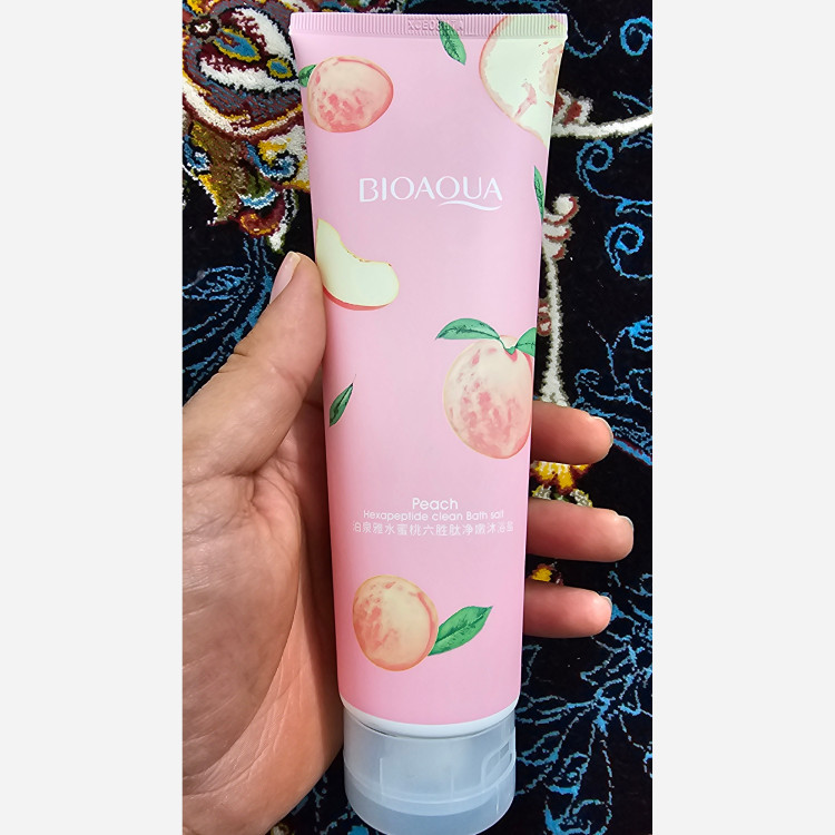 نمک بدن هلو بیو آکوا گیاهی روشن و سفید کننده قوی بدن آبرسان و شفاف کننده و درمانی پوست مرغی