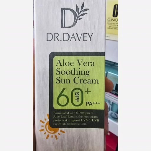 کرم ضد آفتاب 60 SPF دکتر دیوی بی رنگ و بسیار سبک ضد لک و ضد جوش ضد حساسیت و قرمزی پوست