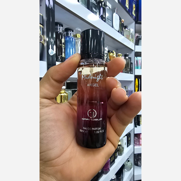 ادکلن میدنایت رز گرندیور30 میل پخش بو عالی و ماندگاری 6 ساعته