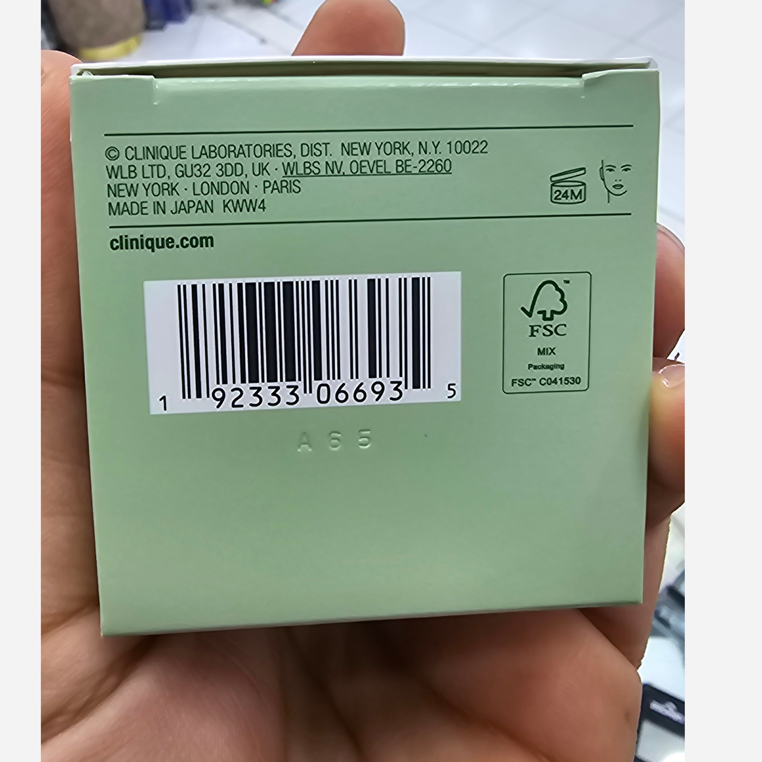 آبرسان 100 ساعته کلینیک 50میل آبرسانی و تغذیه کننده 100 ساعته بازسازی سطح دفاعی پوست و ترمیم کننده و کلاژن ساز