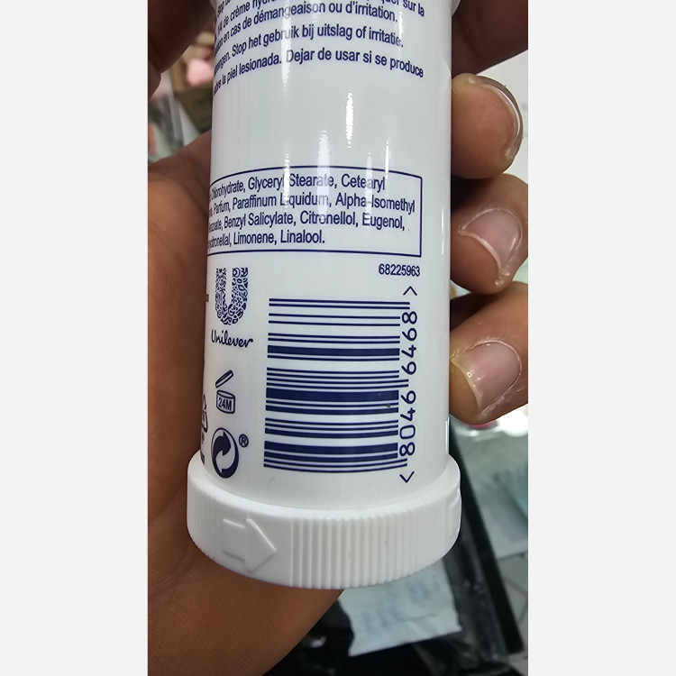 مام داو قارچی اورجینال ماندگاری 24 ساعته بوی تمیزی و ملایم مناسب استفاده زنانه و مردانه