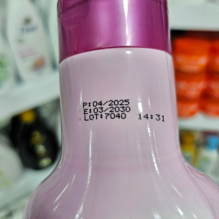 شامپو بدن مالیزیا (Malizia) رایحه توت سیاه و مشک (Blackberry and Musk) حجم 1000 میل