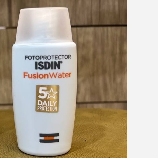 ضد آفتاب بی رنگ فیوژن واتر ایزدینSPF 50